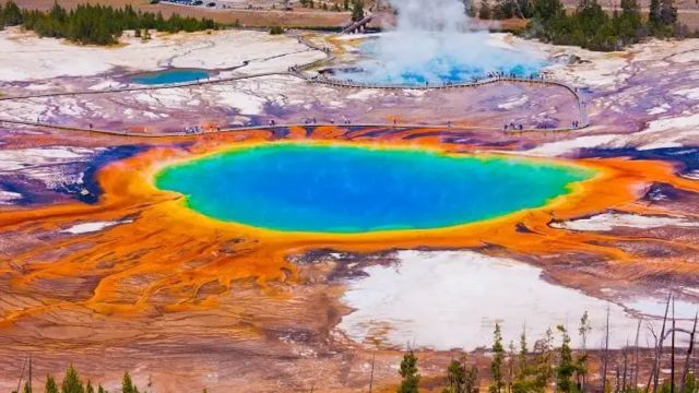  Best Places to Stay to Visit Yellowstone