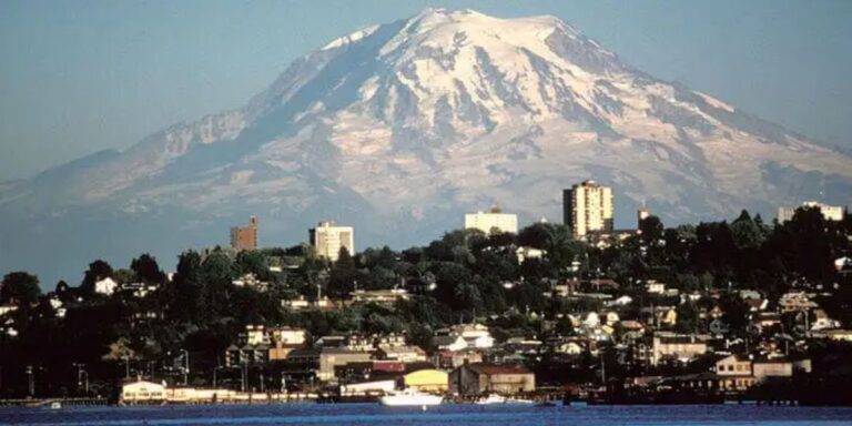 Best Places to Visit Near Seattle