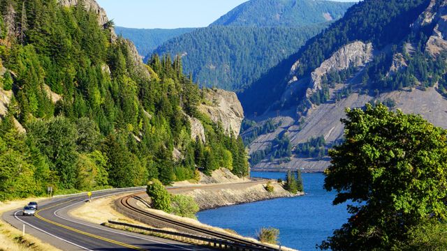 Best Places to Visit Near Portland Oregon