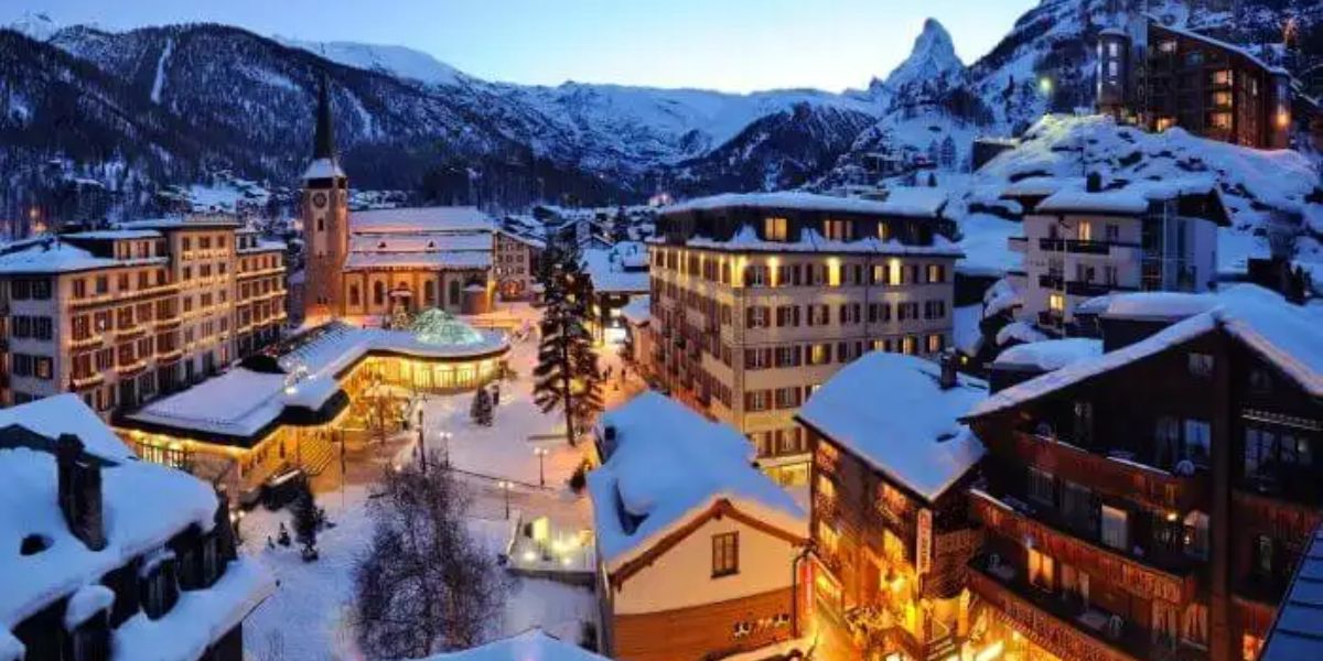 The Prominent 10 Best Places to Visit in Switzerland in December - You ...