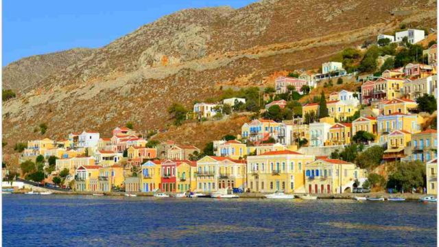 Best Places to Visit in Greece With Family