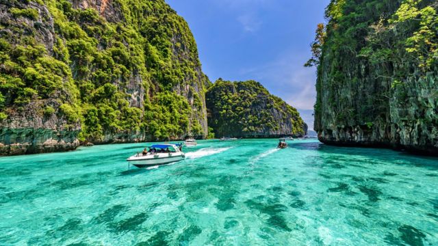 Best Places to Visit in Thailand for Singles