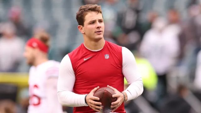 49ers' QB Brock Purdy wins the 'NFL on FOX' Offensive Rookie Of The Year  Award