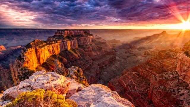 Best Places in the US to Visit in March or April