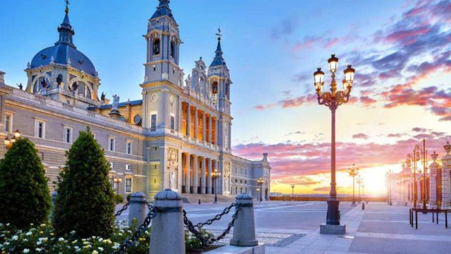 Best Places to Visit in Spain in July (2)