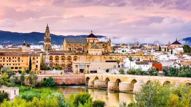 Best Places to Visit in Spain in July (9)