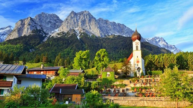 Best Places to Visit in the Alps - Mountain Range in Europe (8)